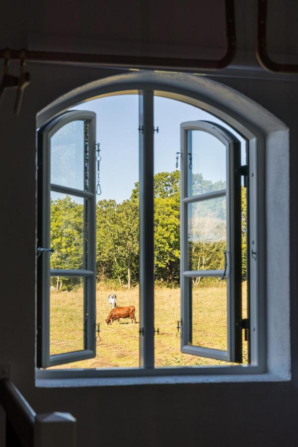 Ekenaes Gard Pa Oesterlen Kivik Buitenkant foto
